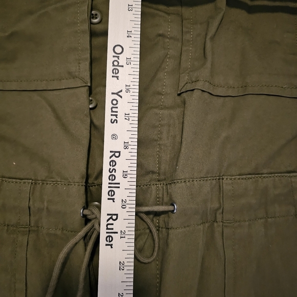 Levi’s Women NWT Medium Olive Green Jumpsuit - Picture 7 of 14